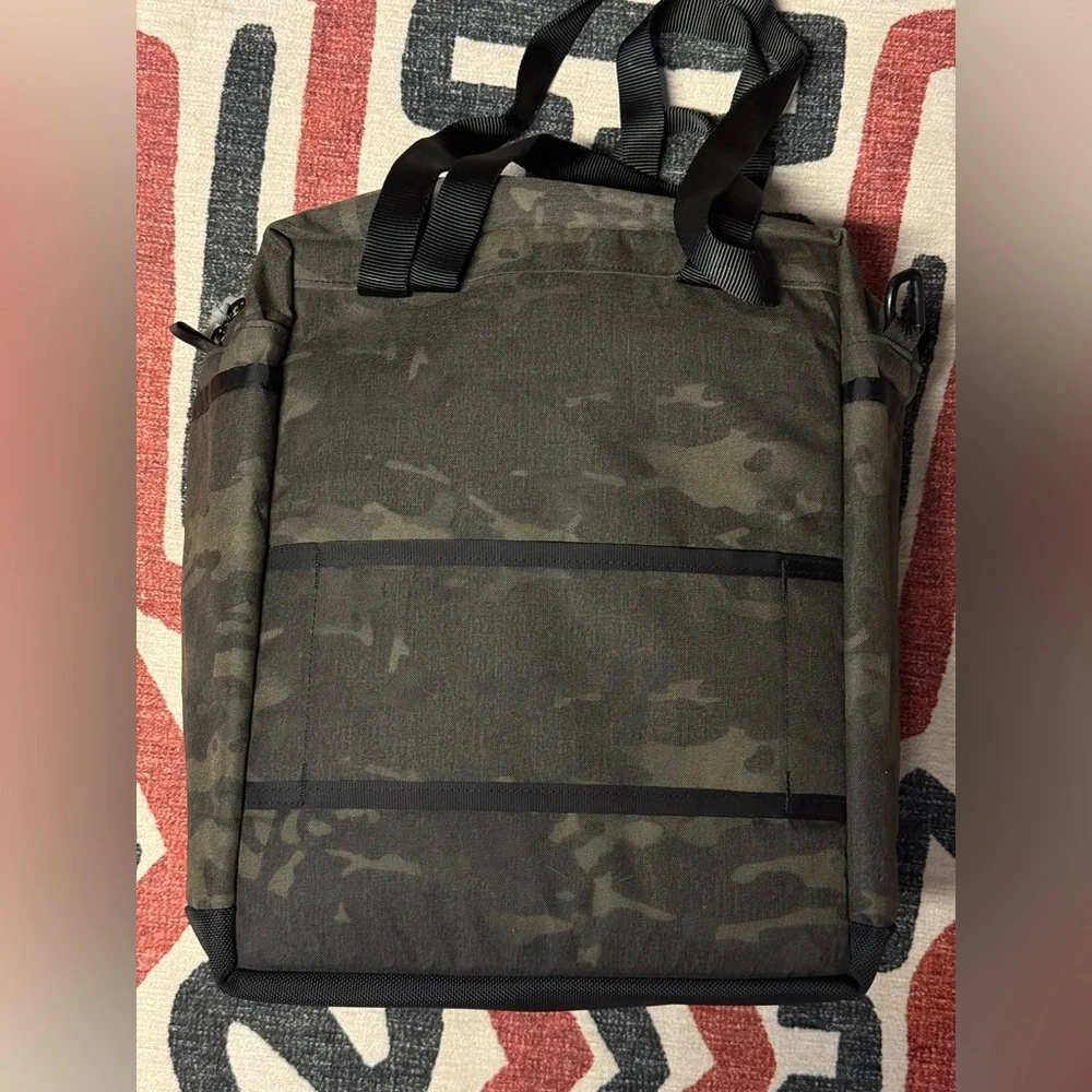 Inside line equipment cargo tote ILE
